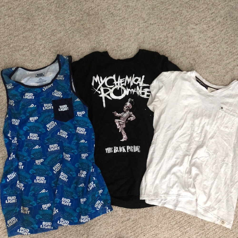 T-shirt bundle. All size L